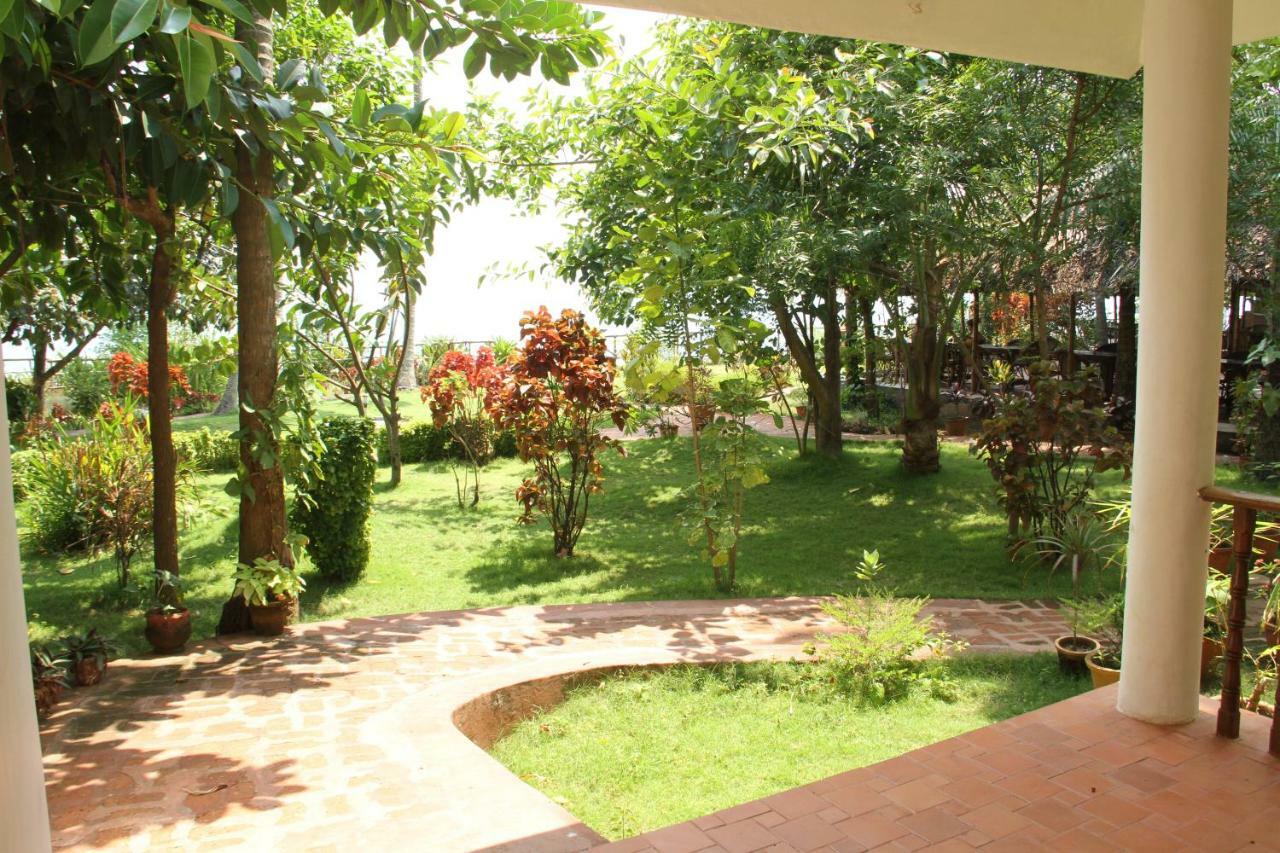 Hotel The Eco Varkala Exterior foto